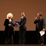 Enrica Antonioni premia Pippo Mezzapesa